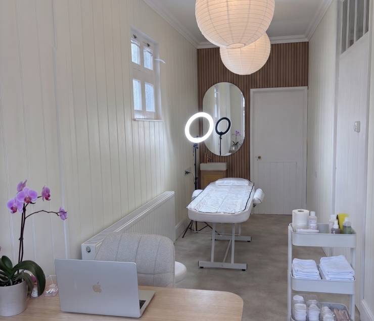 Bea Pereira permanent makeup studio in Westbury-on-Trym, Bristol